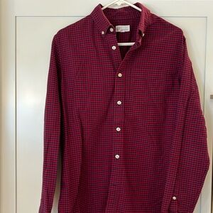 Men’s Gap casual button down in red and blue check